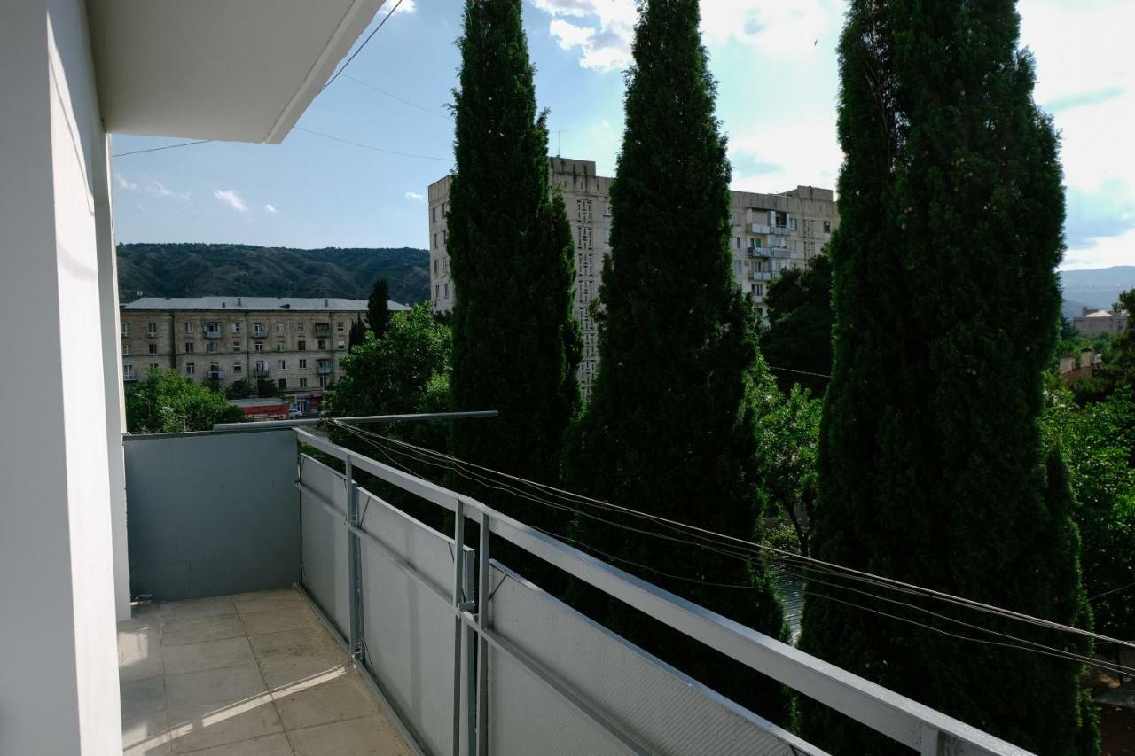 Keti&Tatia Sisters Apartment - Near Old And Central Tbilisi Exterior foto